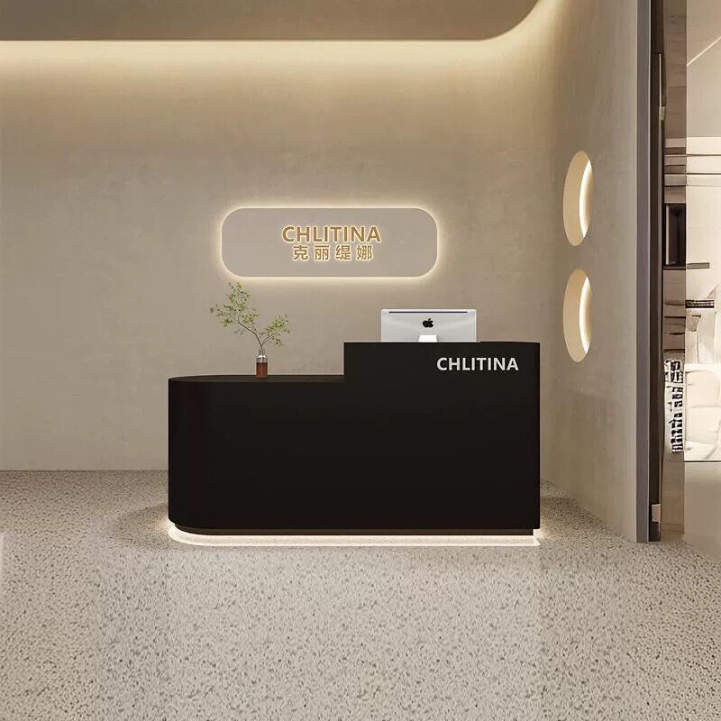 Franse kledingwinkel Receptieb - Office Furniture Store recensie en prijs