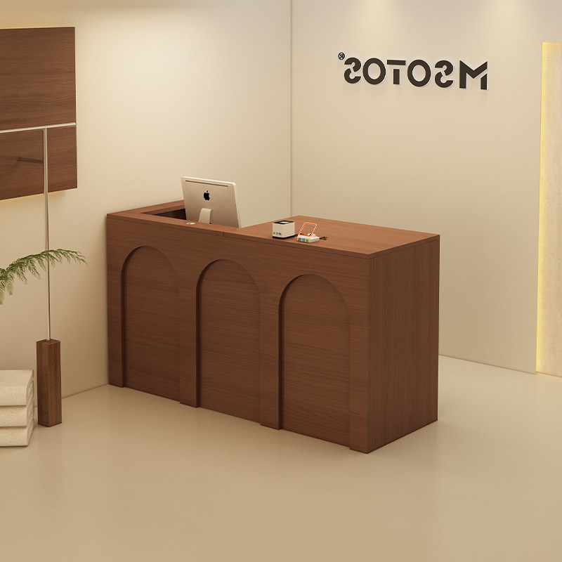 Franse retro kledingwinkel Kas - Office Furniture Store recensie en prijs